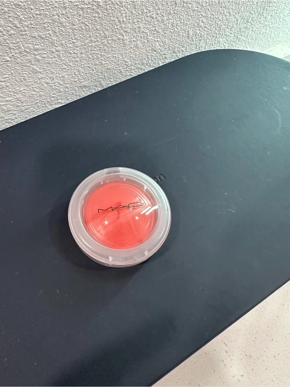 MAC Cosmetics Heat Index Glow Play Cushiony Blush - light pink